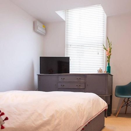 Modern 1 Bedroom Apartment In Fulham London Exteriör bild