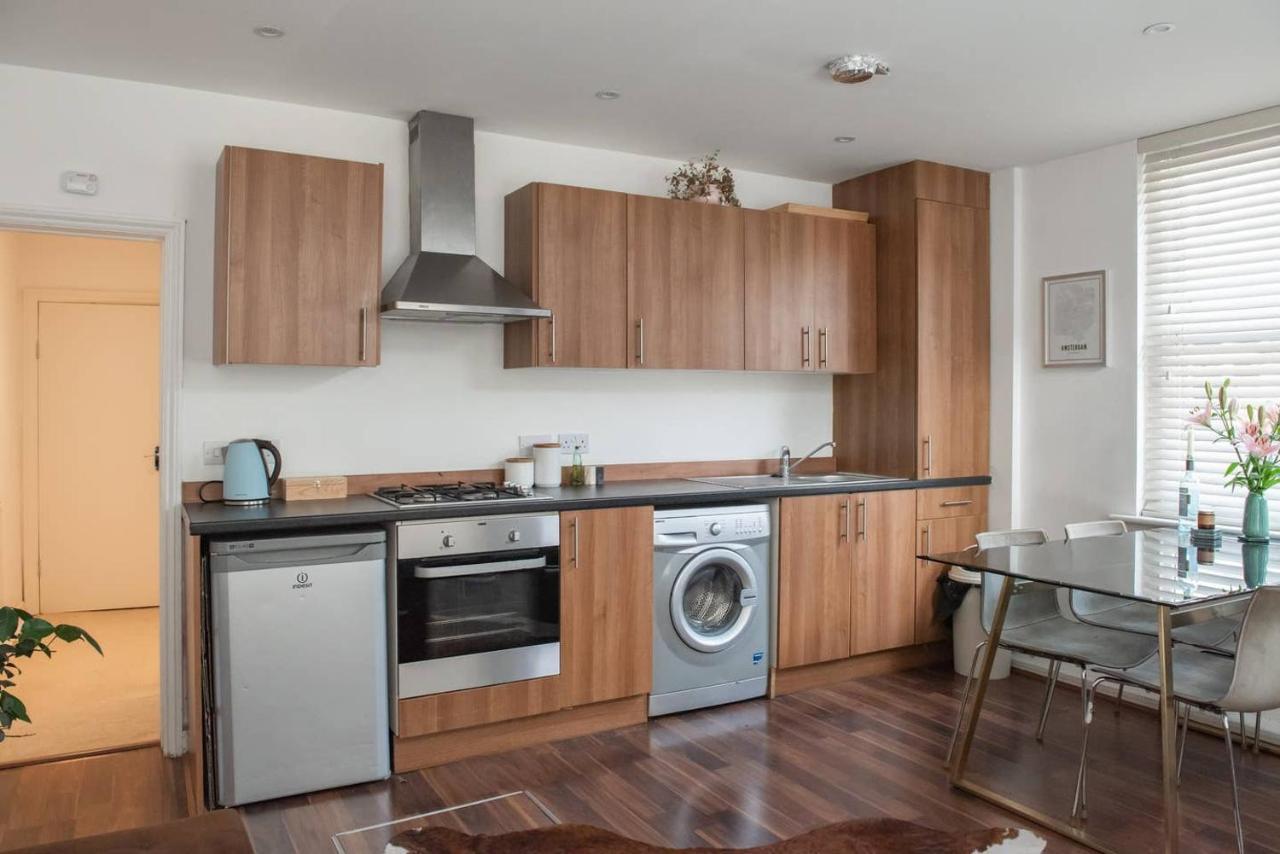 Modern 1 Bedroom Apartment In Fulham London Exteriör bild